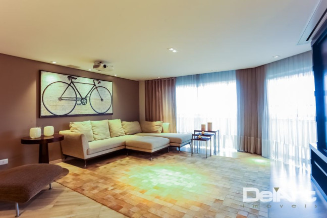 Imagem Apartamento com 4 Quartos à Venda, 247 m² em água Verde - Curitiba
