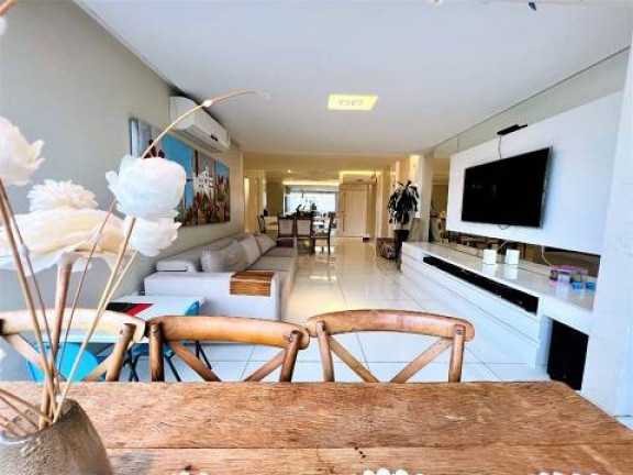 Imagem Imóvel com 3 Quartos à Venda, 180 m² em Santa Lúcia - Vitória Imagem Imóvel com 3 Quartos à Venda, 180 m² em Santa Lúcia - Vitória