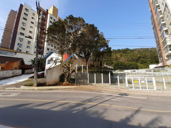 Imagem Imóvel à Venda, 227 m² em Itacorubi - Florianópolis Imagem Imóvel à Venda, 227 m² em Itacorubi - Florianópolis
