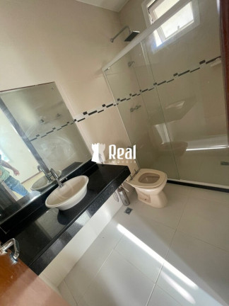 Imagem Casa com 4 Quartos à Venda, 550 m² em Busca Vida - Camaçari Imagem Casa com 4 Quartos à Venda, 550 m² em Busca Vida - Camaçari