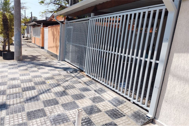 Imagem Casa com 2 Quartos à Venda,  em Vila Aparecida - Taubaté