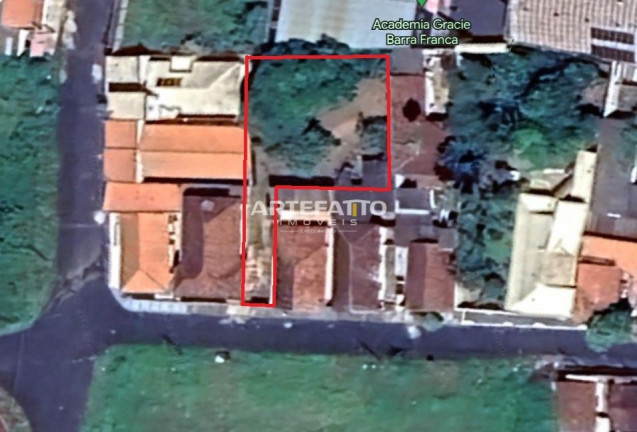 Terreno à Venda, 653 m²