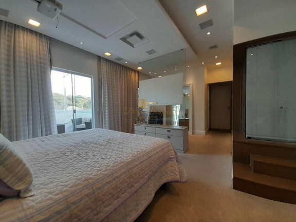 Imagem Apartamento com 4 Quartos à Venda, 600 m² em Várzea - Teresópolis