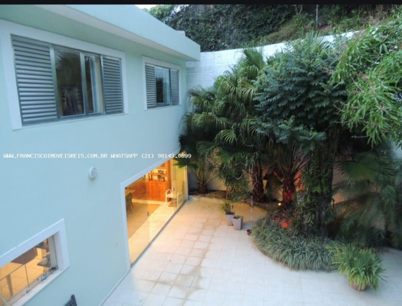Imagem Casa com 4 Quartos à Venda, 1.356 m² em Jardim Botânico - Rio De Janeiro