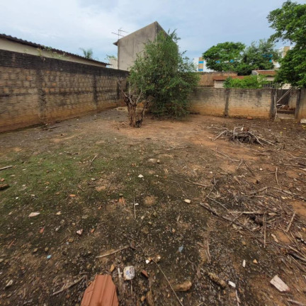 Terreno à Venda, 339 m² em Vila São Benedito - Lins