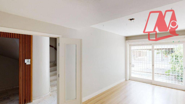 Imagem Casa com 3 Quartos à Venda, 196 m² em Rio Branco - Porto Alegre