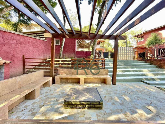 Imagem Casa com 4 Quartos à Venda, 1.400 m² em Villagio Toscano - Carapicuíba Imagem Casa com 4 Quartos à Venda, 1.400 m² em Villagio Toscano - Carapicuíba