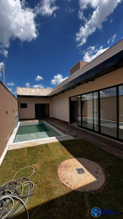 Imagem Casa com 3 Quartos à Venda, 300 m² em Setor Garavelo - Goiânia Imagem Casa com 3 Quartos à Venda, 300 m² em Setor Garavelo - Goiânia