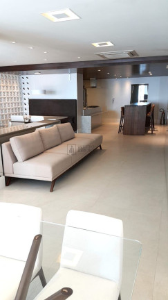 Imagem Apartamento com 3 Quartos à Venda, 110 m² em Centro - Balneário Camboriú Imagem Apartamento com 3 Quartos à Venda, 110 m² em Centro - Balneário Camboriú