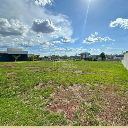 Imagem Terreno à Venda, 300 m² em Condomínio Belvedere Ii - Cuiabá Imagem Terreno à Venda, 300 m² em Condomínio Belvedere Ii - Cuiabá
