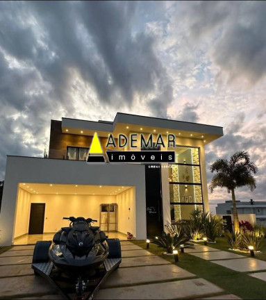 Imagem Casa com 4 Quartos à Venda, em Paranapanema Imagem Casa com 4 Quartos à Venda, em Paranapanema