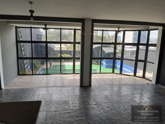 Imagem Sobrado com 4 Quartos para Alugar, 556 m² em Vila Tramontano - São Paulo