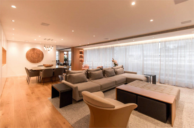 Apartamento com 4 Quartos à Venda, 240 m² em Jardim América - São Paulo