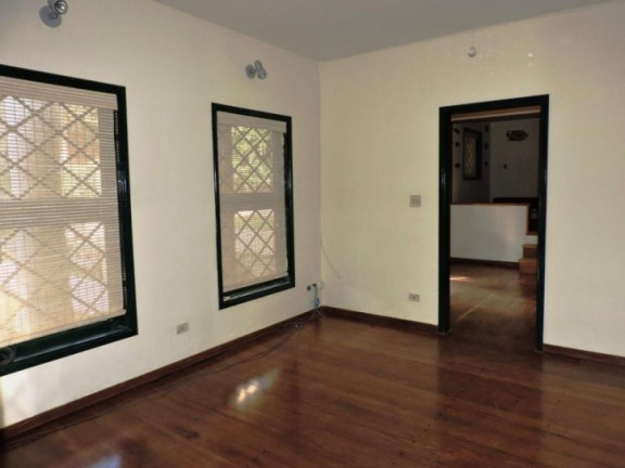 Imagem Casa com 2 Quartos à Venda, 338 m² em Vila Santo Antônio - Cotia Imagem Casa com 2 Quartos à Venda, 338 m² em Vila Santo Antônio - Cotia