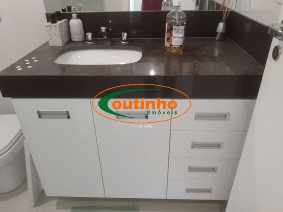 Imagem Apartamento com 3 Quartos à Venda, 130 m² em Tijuca - Rio De Janeiro Imagem Apartamento com 3 Quartos à Venda, 130 m² em Tijuca - Rio De Janeiro