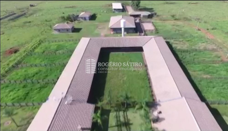 Imagem Imóvel com 3 Quartos à Venda, 195.500.000 m² em Centro - Uberaba
