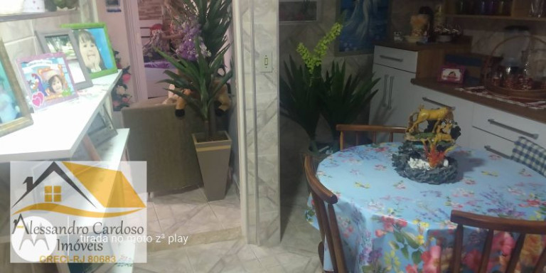 Imagem Casa com 4 Quartos à Venda, 200 m²