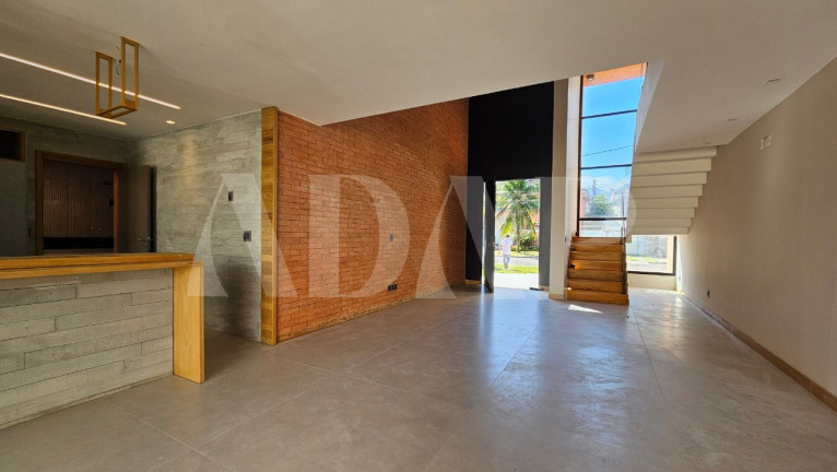 Imagem Casa com 5 Quartos à Venda, 360 m² em Barra Da Tijuca - Rio De Janeiro Imagem Casa com 5 Quartos à Venda, 360 m² em Barra Da Tijuca - Rio De Janeiro