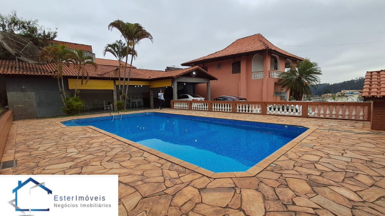 Casa com 3 Quartos para Alugar ou Temporada, 600 m² em Jardins (polvilho) - Cajamar