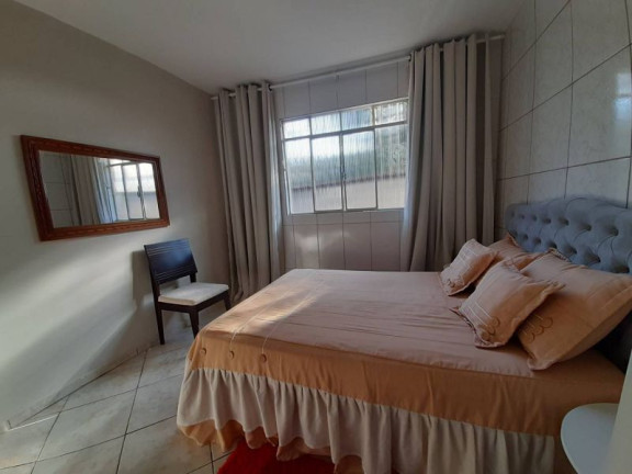 Imagem Sobrado com 3 Quartos à Venda, 262 m² Imagem Sobrado com 3 Quartos à Venda, 262 m²