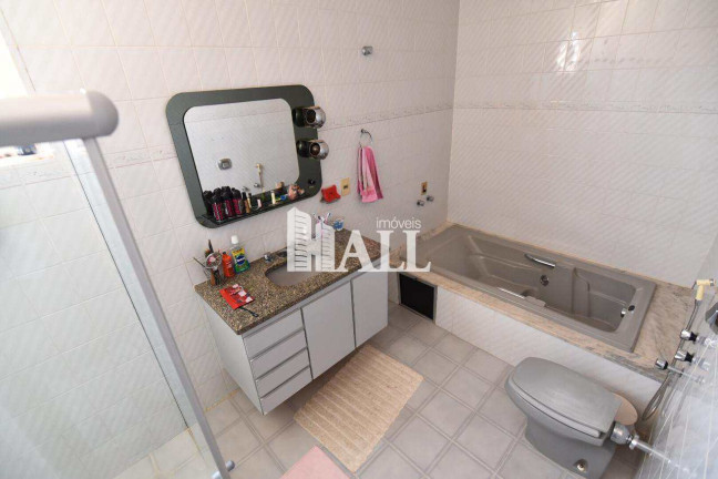 Imagem Casa com 4 Quartos à Venda, 277 m² em Centro - Mirassol Imagem Casa com 4 Quartos à Venda, 277 m² em Centro - Mirassol