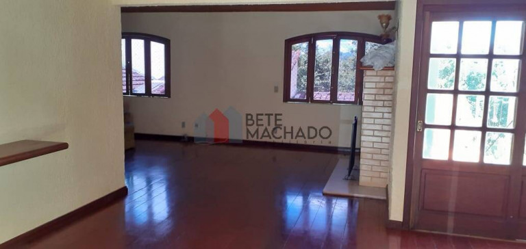 Imagem Casa com 3 Quartos à Venda, 1 m² em Iúcas - Teresópolis Imagem Casa com 3 Quartos à Venda, 1 m² em Iúcas - Teresópolis