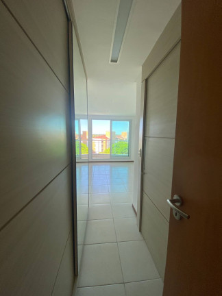 Apartamento com 3 Quartos à Venda, 114 m² em Aquiraz