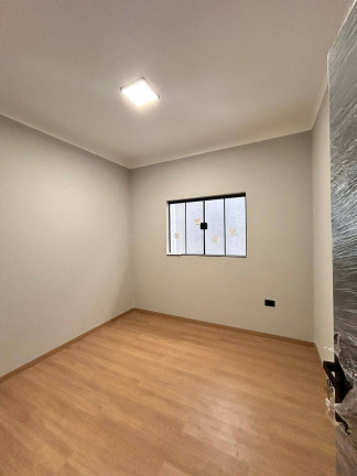 Imagem Casa com 3 Quartos à Venda, 270 m² em Jardim Portal Das Flores - Arapongas Imagem Casa com 3 Quartos à Venda, 270 m² em Jardim Portal Das Flores - Arapongas