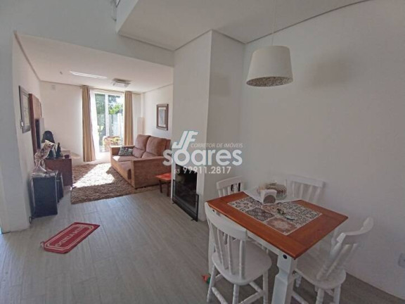 Imagem Sobrado com 2 Quartos à Venda, 143 m² em Laranjal - Pelotas