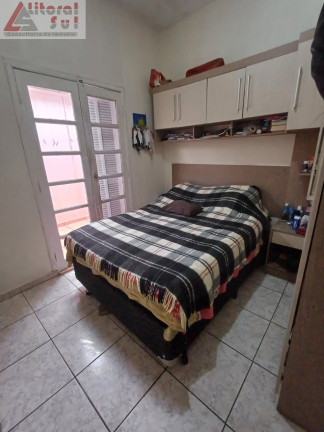 Imagem Casa com 2 Quartos à Venda, 110 m² em Vila Tupi - Praia Grande Imagem Casa com 2 Quartos à Venda, 110 m² em Vila Tupi - Praia Grande