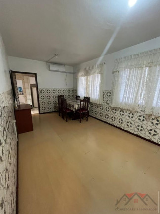 Imagem Sobrado com 6 Quartos à Venda, 443 m² em Nova Brasília - Joinville