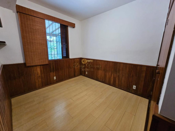Imagem Casa com 3 Quartos à Venda, 883 m² em Carlos Guinle - Teresópolis Imagem Casa com 3 Quartos à Venda, 883 m² em Carlos Guinle - Teresópolis