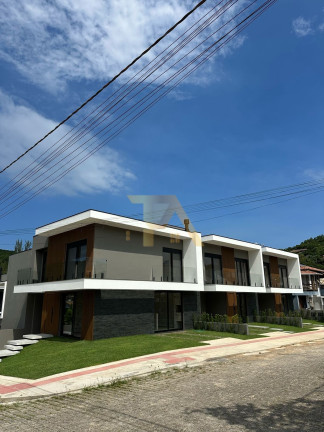 Imóvel com 3 Quartos à Venda,  em Panorâmico - Garopaba