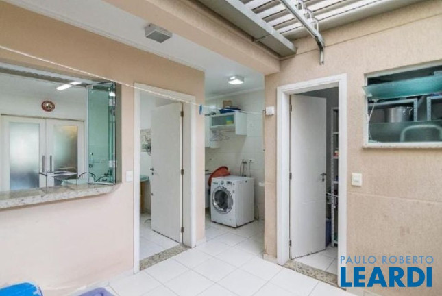Imagem Casa de Condomínio com 4 Quartos à Venda, 255 m² em Vila Floresta - Santo André Imagem Casa de Condomínio com 4 Quartos à Venda, 255 m² em Vila Floresta - Santo André