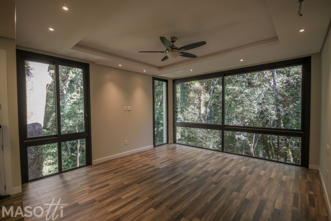 Imagem Casa de Condomínio com 3 Quartos à Venda, 30.478 m² em Mato Queimado - Gramado Imagem Casa de Condomínio com 3 Quartos à Venda, 30.478 m² em Mato Queimado - Gramado