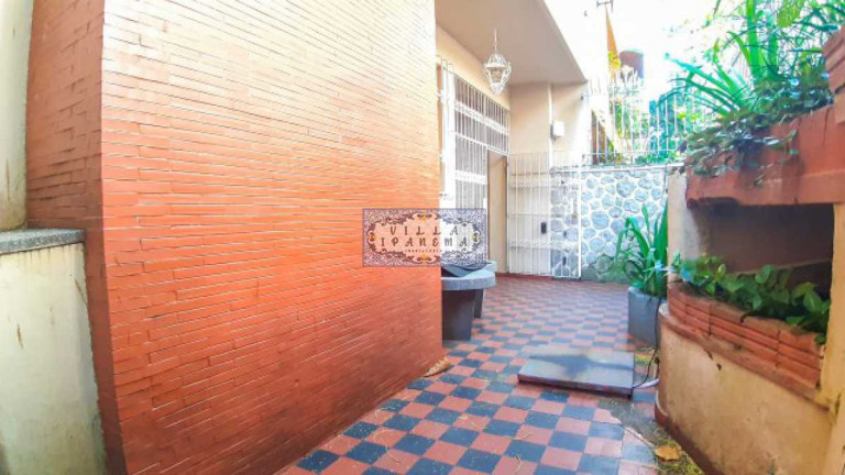 Imagem Imóvel com 4 Quartos à Venda, 240 m² em Ipanema - Rio De Janeiro Imagem Imóvel com 4 Quartos à Venda, 240 m² em Ipanema - Rio De Janeiro