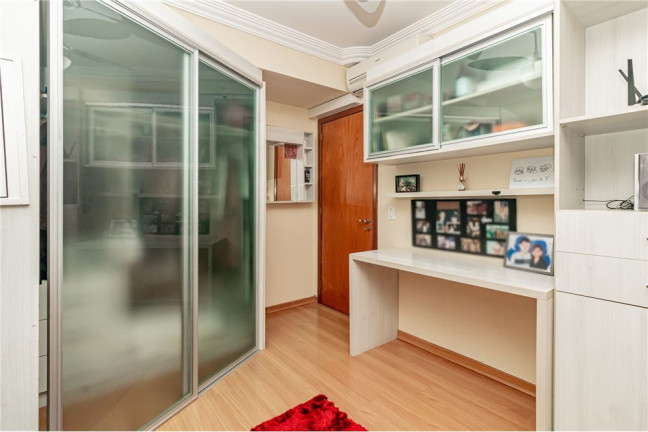 Imagem Casa com 3 Quartos à Venda, 200 m² em Jardim Planalto - Porto Alegre