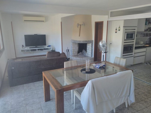 Imagem Imóvel com 3 Quartos à Venda, 228 m² em Passo Da Areia - Porto Alegre Imagem Imóvel com 3 Quartos à Venda, 228 m² em Passo Da Areia - Porto Alegre