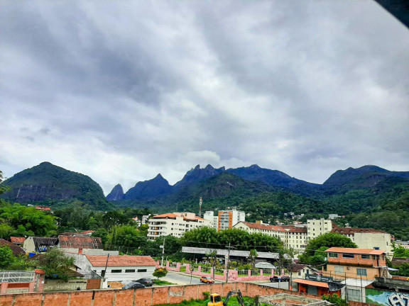 Imagem Imóvel com 1 Quarto à Venda, 38 m² em Alto - Teresópolis Imagem Imóvel com 1 Quarto à Venda, 38 m² em Alto - Teresópolis