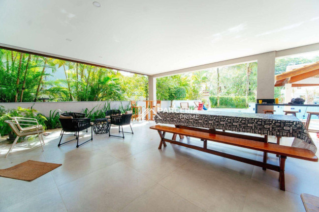 Imagem Casa com 6 Quartos à Venda, 334 m² em Riviera Módulo 19 - Bertioga Imagem Casa com 6 Quartos à Venda, 334 m² em Riviera Módulo 19 - Bertioga