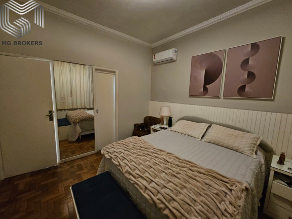 Imagem Imóvel com 3 Quartos à Venda, 300 m² em Laranjeiras - Rio De Janeiro Imagem Imóvel com 3 Quartos à Venda, 300 m² em Laranjeiras - Rio De Janeiro