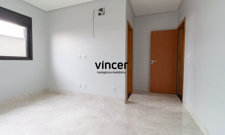 Imagem Casa com 3 Quartos à Venda, 234 m² em Jardins Nápoles - Senador Canedo