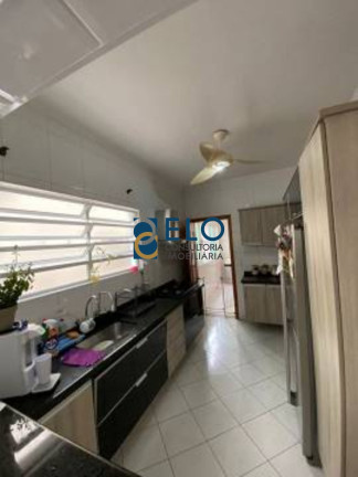 Imagem Casa com 5 Quartos à Venda, 330 m² em Embaré - Santos