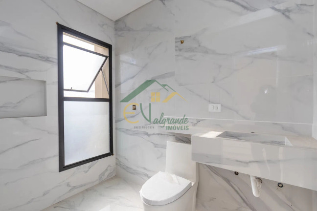Imagem Sobrado com 3 Quartos à Venda, 145 m² em Uberaba - Curitiba Imagem Sobrado com 3 Quartos à Venda, 145 m² em Uberaba - Curitiba