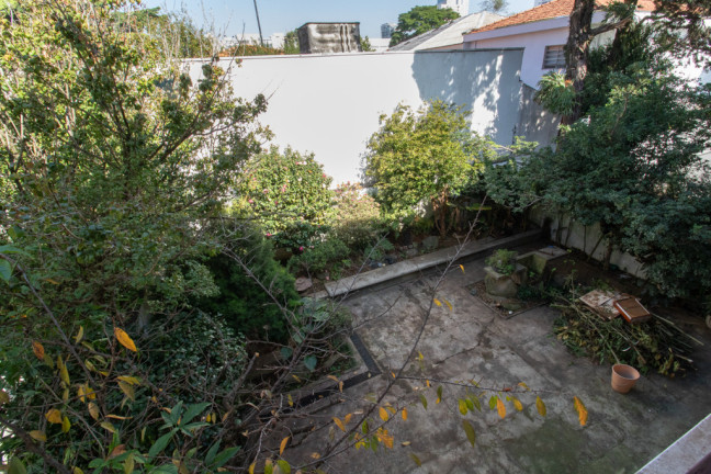 Imagem Casa com 5 Quartos à Venda, 209 m² em Moema - São Paulo Imagem Casa com 5 Quartos à Venda, 209 m² em Moema - São Paulo