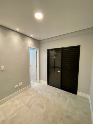 Imagem Casa com 2 Quartos à Venda, 116 m² em Marapé - Santos