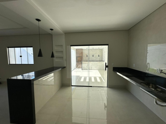 Imagem Casa com 3 Quartos à Venda, 189 m² em Jardim Califórnia - Cuiabá