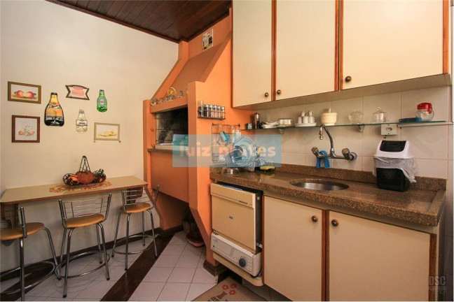 Imagem Apartamento com 1 Quarto à Venda, 157 m² em Petrópolis - Porto Alegre