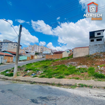 Imagem Imóvel à Venda, 294 m² em Jardim Itamaraty - Poços De Caldas Imagem Imóvel à Venda, 294 m² em Jardim Itamaraty - Poços De Caldas