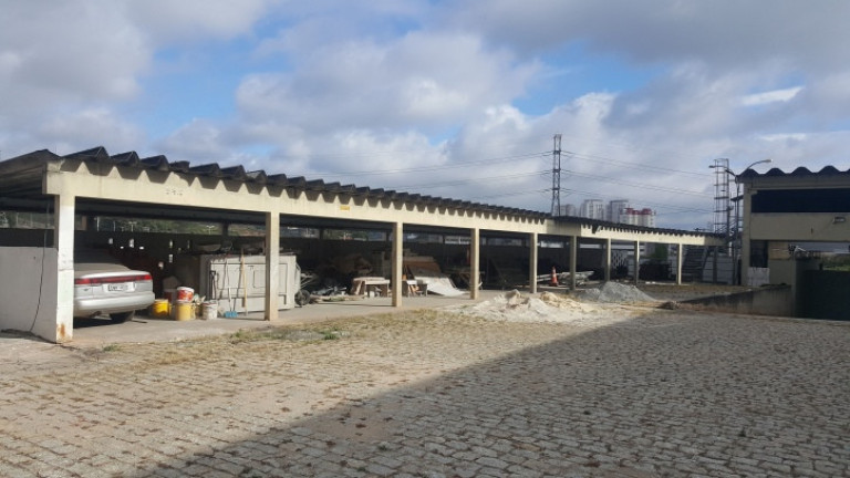 Imagem Galpão para Alugar, 700 m² em Vila Caldas - Carapicuíba Imagem Galpão para Alugar, 700 m² em Vila Caldas - Carapicuíba